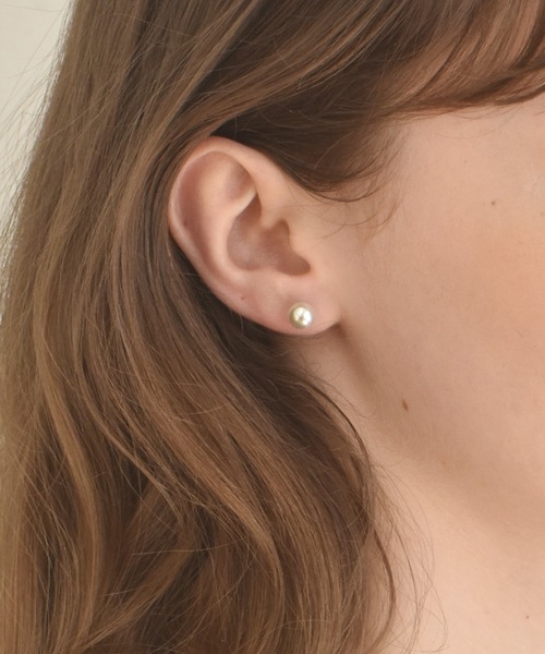 LHME（エルエイチエムイー）の「【WEB限定】”MELLOW”パールキャッチピアス/ボール/サージカルステンレス（金属アレルギー対応）【LHME / エルエイチエムイー】（ピアス（両耳用）・レディース・シルバー/ゴールド・ONE SIZE）」の10枚目の写真