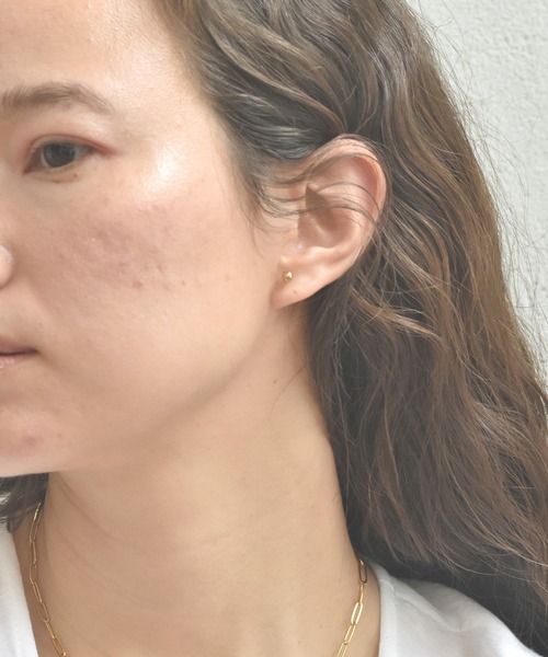 LHME（エルエイチエムイー）の「【WEB限定】”MELLOW”パールキャッチピアス/ボール/サージカルステンレス（金属アレルギー対応）【LHME / エルエイチエムイー】（ピアス（両耳用）・レディース・シルバー/ゴールド・ONE SIZE）」の11枚目の写真