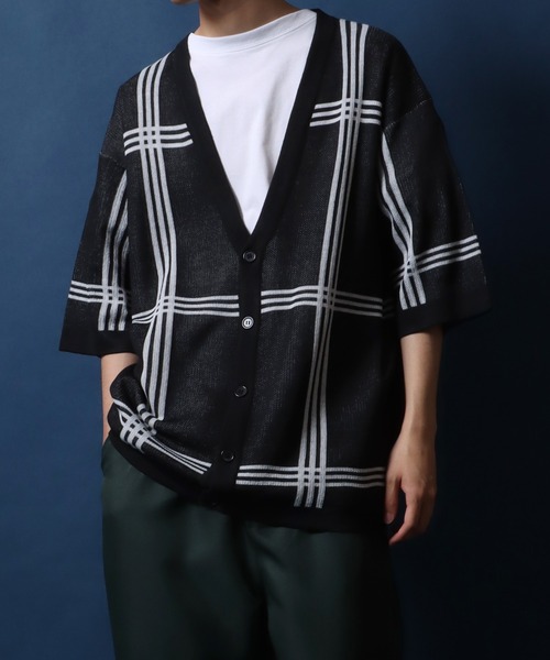 ANPAS(アンパス)の「Plaid Pattern Oversized Knit Cardigan/チェック柄 オーバーサイズ 半袖 ニットカーディガン(カーディガン/ボレロ・メンズ・ブラック/グレイッシュベージュ/ブルー・M/L)」の5枚目の写真