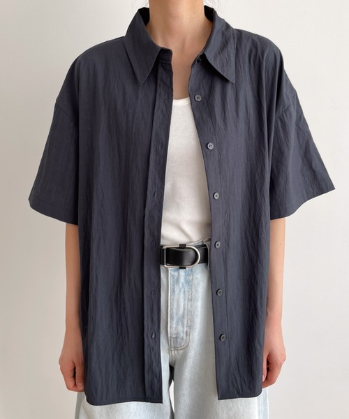 CANAL JEAN（キャナルジーン）の「【セットアップ対応】El mar(エルマール) レーヨンナイロン半袖シャツ（シャツ/ブラウス・レディース・チャコールグレー/ブラック・ONE SIZE）」の6枚目の写真