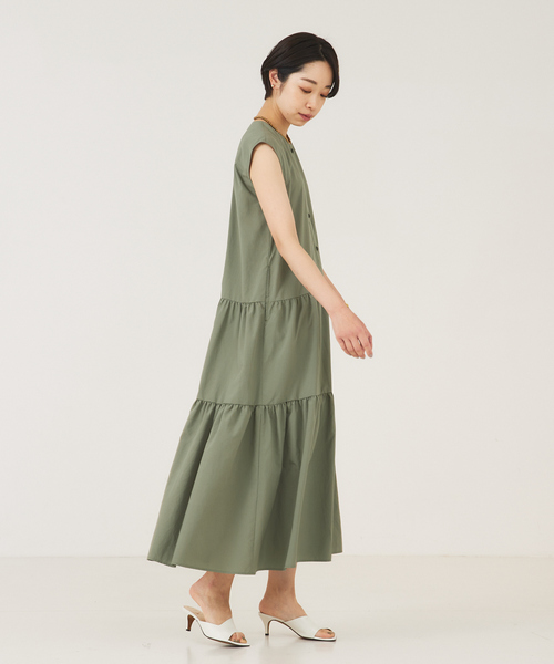 qualite（カリテ）の「ソフトタフタティアードワンピース（ワンピース・レディース・チャコールグレー/カーキ・フリー）」の6枚目の写真