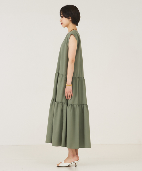 qualite（カリテ）の「ソフトタフタティアードワンピース（ワンピース・レディース・チャコールグレー/カーキ・フリー）」の8枚目の写真