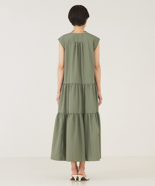 qualite（カリテ）の「ソフトタフタティアードワンピース（ワンピース・レディース・チャコールグレー/カーキ・フリー）」の9枚目の写真