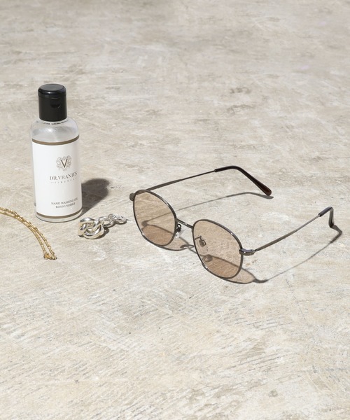 ROOPTOKYO（ループトウキョウ）の「【70%OFF】【ケース付】【ユニセックスアイテム】メタルラウンドフレーム サングラス（サングラス・メンズ・ブラウン/グレー/ブラウン系その他2/ブラウン系その他3/ブラウン系その他4/チャコール/ブラック系その他/ブラウン系その他/ゴールド系その他/クリア・FREE）」の4枚目の写真