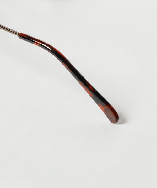 ROOPTOKYO（ループトウキョウ）の「【70%OFF】【ケース付】【ユニセックスアイテム】メタルラウンドフレーム サングラス（サングラス・メンズ・ブラウン/グレー/ブラウン系その他2/ブラウン系その他3/ブラウン系その他4/チャコール/ブラック系その他/ブラウン系その他/ゴールド系その他/クリア・FREE）」の16枚目の写真