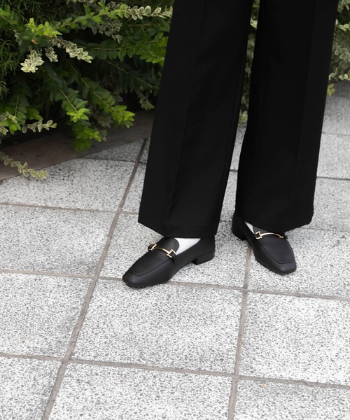 SENSE OF PLACE by URBAN RESEARCH(センスオブプレイスバイアーバンリサーチ)の「フェイクレザービットローファー(ローファー・レディース・ブラウン/ブラック/アイボリー・MEDIUM/LARGE/X-LARGE/SMALL)」の9枚目の写真