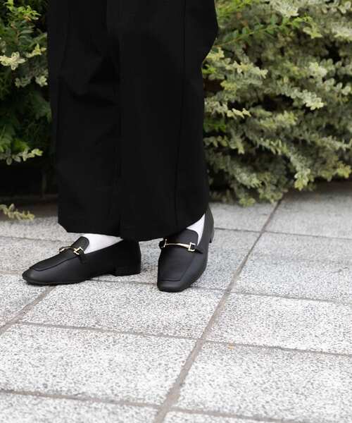 SENSE OF PLACE by URBAN RESEARCH(センスオブプレイスバイアーバンリサーチ)の「フェイクレザービットローファー(ローファー・レディース・ブラウン/ブラック/アイボリー・MEDIUM/LARGE/X-LARGE/SMALL)」の13枚目の写真