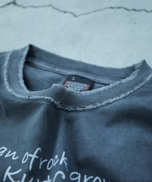 LIFE（ライフ）の「LIFE/ライフ 別注 Kurt Cobain コラボフォト L/S Tシャツ/ロングスリーブ（Tシャツ/カットソー・メンズ・チャコールグレー/オフホワイト・MEDIUM/LARGE）」の6枚目の写真