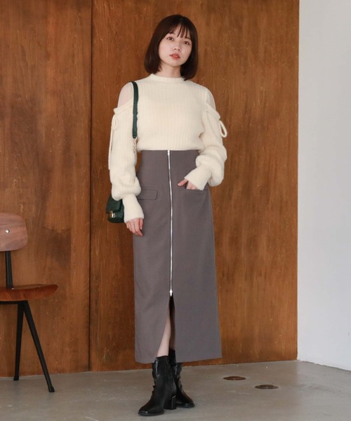 archives（アルシーヴ）の「ショルダーシアーリブフェザーニット（ニット/セーター・レディース・ブラック/ブルーグレー/ピンクベージュ/アイボリー・MEDIUM）」の16枚目の写真