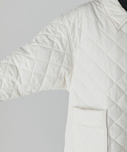 forksy.(フォルクシー)の「【forksy.】ダイヤキルティングパフィーミドルジャケット(ブルゾン・レディース・ブラック/カーキ/アイボリー・FREE)」の4枚目の写真