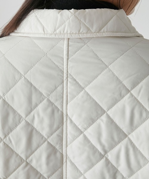 forksy.(フォルクシー)の「【forksy.】ダイヤキルティングパフィーミドルジャケット(ブルゾン・レディース・ブラック/カーキ/アイボリー・FREE)」の9枚目の写真