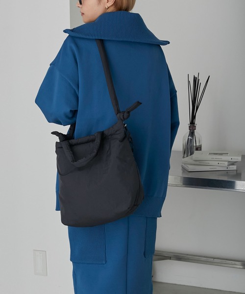 大人気【Telfar】ナイロンパフ スモールショルダーバッグ TELFAR