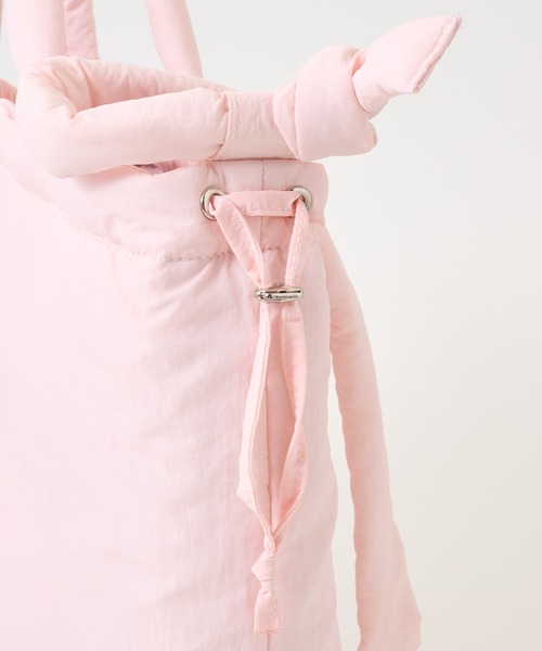 forksy.(フォルクシー)の「【forksy.】ナイロンパフィーショルダーバッグ(ショルダーバッグ・レディース・オフホワイト/ブラック/ブルー/ピンク・FREE)」の14枚目の写真