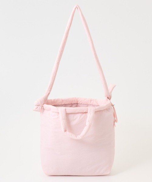 forksy.(フォルクシー)の「【forksy.】ナイロンパフィーショルダーバッグ(ショルダーバッグ・レディース・オフホワイト/ブラック/ブルー/ピンク・FREE)」の16枚目の写真