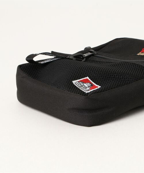 BEN DAVIS(ベンデイビス)の「《BEN DAVIS》EMBRO SHOULDER(ショルダーバッグ・メンズ・ブラック・FREE)」の4枚目の写真
