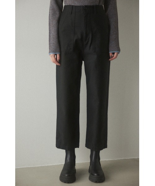 BLACK BY MOUSSY（ブラックバイマウジー）の「baker pants(ベイカーパンツ)（カーゴパンツ・レディース・カーキ/オフホワイト/ブラック・2/1）」の4枚目の写真