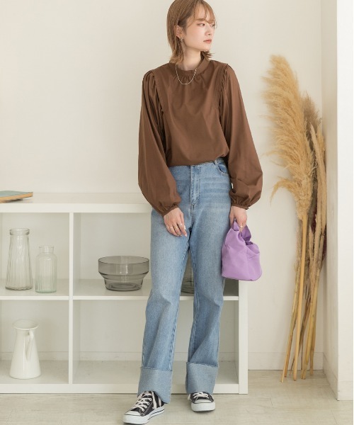ad thie(アドティエ)の「ウィングショルダー バンドカラー ブラウス(シャツ/ブラウス・レディース・ブラウン/ブラック/オフホワイト/ネイビー×ホワイト/ホワイト×イエロー・FREE)」の18枚目の写真