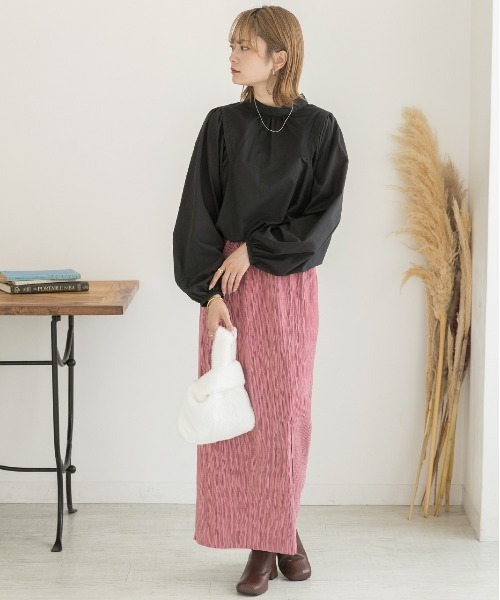 ad thie(アドティエ)の「ウィングショルダー バンドカラー ブラウス(シャツ/ブラウス・レディース・ブラウン/ブラック/オフホワイト/ネイビー×ホワイト/ホワイト×イエロー・FREE)」の14枚目の写真