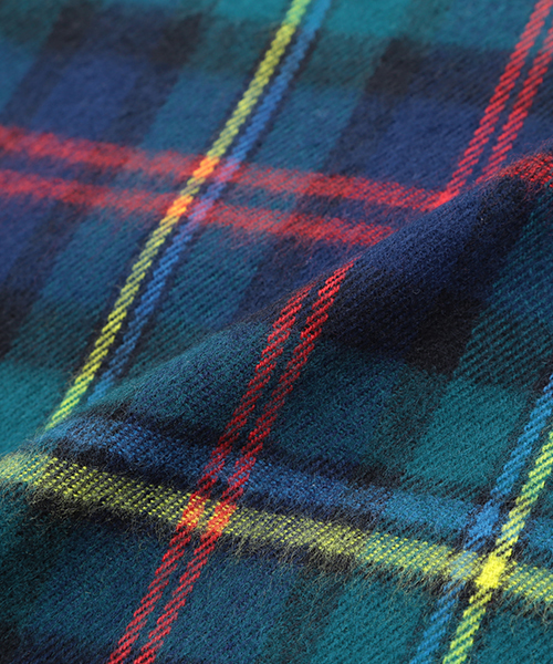 B:MING by BEAMS（ビーミングバイビームス）の「ビーミング by ビームス / タータンチェックストール 2015FW（ストール/ショール・レディース・ブラック/グリーン/ブルー/レッド・ONE SIZE）」の14枚目の写真