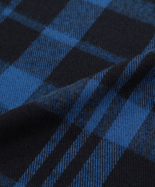 B:MING by BEAMS（ビーミングバイビームス）の「ビーミング by ビームス / タータンチェックストール 2015FW（ストール/ショール・レディース・ブラック/グリーン/ブルー/レッド・ONE SIZE）」の15枚目の写真