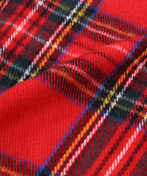 B:MING by BEAMS（ビーミングバイビームス）の「ビーミング by ビームス / タータンチェックストール 2015FW（ストール/ショール・レディース・ブラック/グリーン/ブルー/レッド・ONE SIZE）」の7枚目の写真