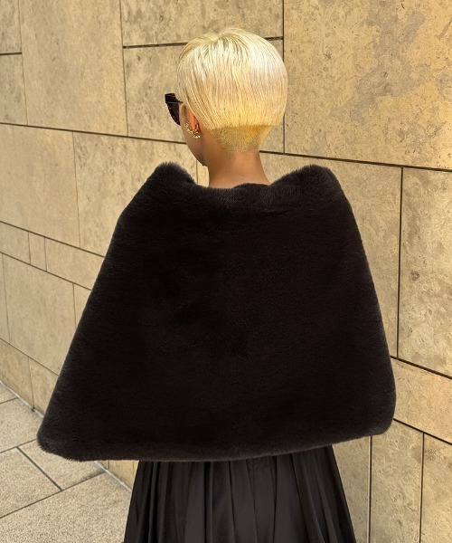 リッチボリュームファーケープ