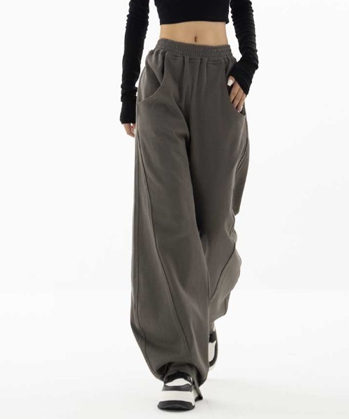 Vipoa（ヴィポア）の「ラインベーシックスウェットパンツ（スウェットパンツ・レディース・アイボリー/ブラック/グレー・FREE）」の6枚目の写真