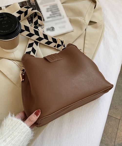 Miniministore(ミニミニストア)の「ショルダーバッグ 斜めがけ バケツバッグ(ショルダーバッグ・レディース・ブラック/ダークブラウン/ブラウン/ホワイト・フリー)」の14枚目の写真