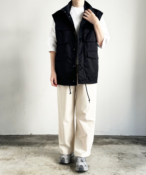 COMMON WARE（コモンウェアー）の「COMMONWARE:TCツイルスタンドカラーM65 ミリタリーベスト（ベスト・レディース・カーキ/ブラック/オフホワイト・XL/L/M）」の15枚目の写真