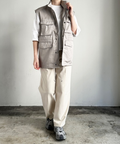 COMMON WARE（コモンウェアー）の「COMMONWARE:TCツイルスタンドカラーM65 ミリタリーベスト（ベスト・レディース・カーキ/ブラック/オフホワイト・XL/L/M）」の9枚目の写真
