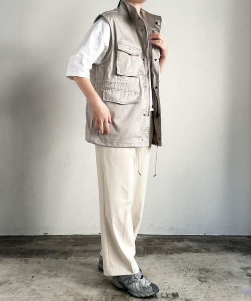 COMMON WARE（コモンウェアー）の「COMMONWARE:TCツイルスタンドカラーM65 ミリタリーベスト（ベスト・レディース・カーキ/ブラック/オフホワイト・XL/L/M）」の10枚目の写真