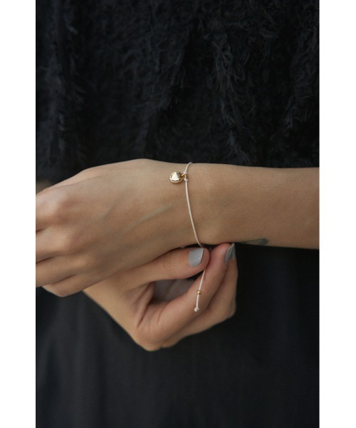 BLACK BY MOUSSY(ブラックバイマウジー)の「plate bracelet(プレートブレスレット)(ブレスレット・レディース・レッド/ブラック/ホワイト・FREE)」の2枚目の写真