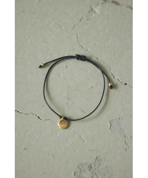 BLACK BY MOUSSY(ブラックバイマウジー)の「plate bracelet(プレートブレスレット)(ブレスレット・レディース・レッド/ブラック/ホワイト・FREE)」の8枚目の写真