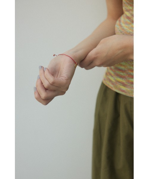 BLACK BY MOUSSY(ブラックバイマウジー)の「plate bracelet(プレートブレスレット)(ブレスレット・レディース・レッド/ブラック/ホワイト・FREE)」の13枚目の写真