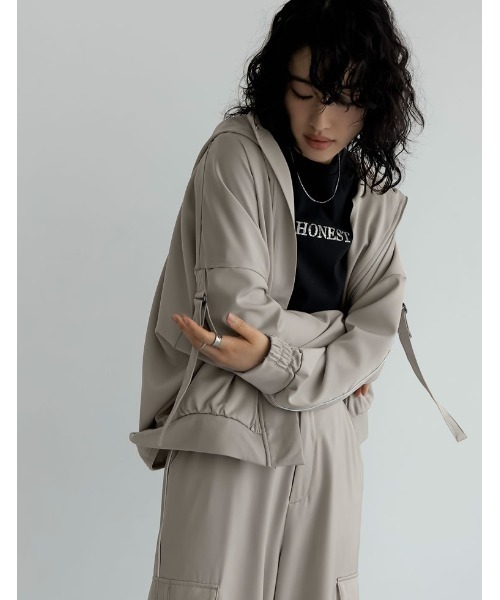 Re:EDIT（リエディ）の「[2024SS COLLECTION]サテンフーディージップブルゾン（ブルゾン・レディース・ホワイト/ベージュ系その他/モカ/ブラック/グレー系その他/グレー・MEDIUM/LARGE）」の16枚目の写真