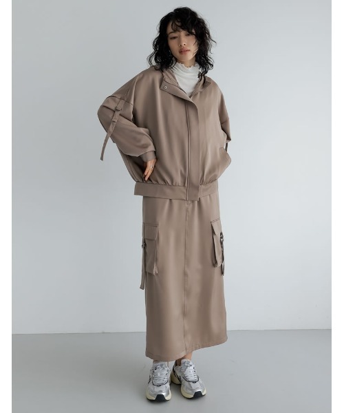 Re:EDIT（リエディ）の「[2024SS COLLECTION]サテンフーディージップブルゾン（ブルゾン・レディース・ホワイト/ベージュ系その他/モカ/ブラック/グレー系その他/グレー・MEDIUM/LARGE）」の20枚目の写真