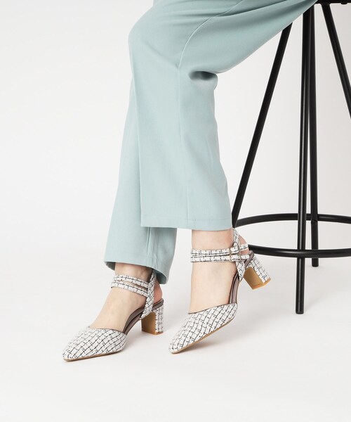 ESPERANZA(エスペランサ)の「アンクルストラップ付ツイードセパレートパンプス 24SS(パンプス・レディース・ホワイト系3/ブラック系2/ベージュ系2/ピンク系7・M/L/LL/S)」の9枚目の写真