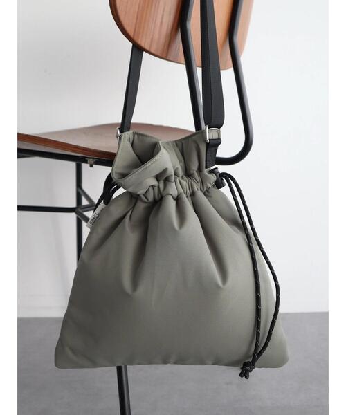 CRAFT STANDARD BOUTIQUE(クラフトスタンダードブティック)の「ボンディングパフ巾着ショルダーバッグ(ショルダーバッグ・レディース・ベージュ/カーキ/ブラック・FREE)」の6枚目の写真