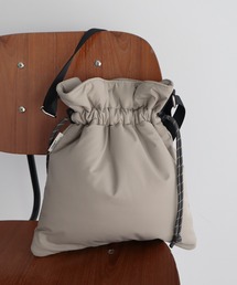 ボンディングパフ巾着ショルダーバッグ