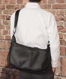 DIABLO（ディアブロ）の「牛革舟形ショルダーバッグ（ショルダーバッグ）」