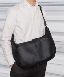 DIABLO（ディアブロ）の「牛革舟形ショルダーバッグ（ショルダーバッグ）」