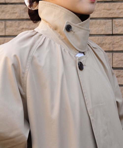 ORCIVAL(オーシバル)の「ORCIVAL/オーシバル ギャザーコート GATHERED COAT A0420 TCT(ステンカラーコート・レディース・ベージュ・1)」の14枚目の写真