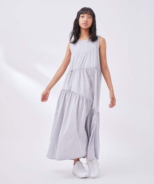 NERGY（ナージー）の「【Water proof】撥水 & UV ドロストロングワンピース（ワンピース・レディース・ライトグレー/ブラック・FREE）」の18枚目の写真