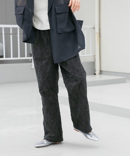 KBF（ケイビーエフ）の「シアーカットJQストレートパンツ（その他パンツ・レディース・チャコールグレー/アイボリー・ONE）」の11枚目の写真