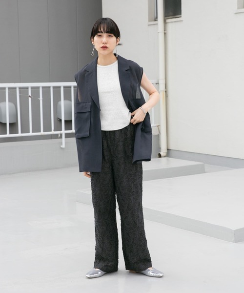 KBF（ケイビーエフ）の「シアーカットJQストレートパンツ（その他パンツ・レディース・チャコールグレー/アイボリー・ONE）」の14枚目の写真