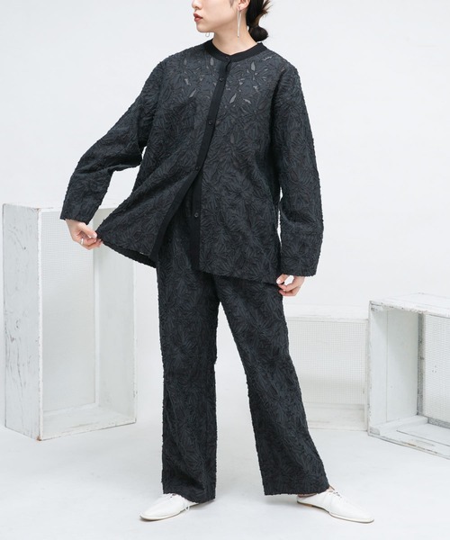 KBF（ケイビーエフ）の「シアーカットJQストレートパンツ（その他パンツ・レディース・チャコールグレー/アイボリー・ONE）」の19枚目の写真