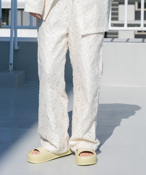 KBF（ケイビーエフ）の「シアーカットJQストレートパンツ（その他パンツ・レディース・チャコールグレー/アイボリー・ONE）」の21枚目の写真