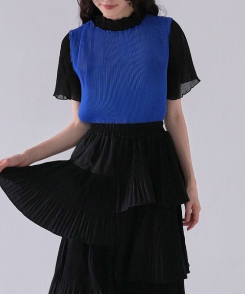 Uenui（ウニュイ）の「メロウ プリーツ バイカラー トップス 半袖 ハイネック カットソー ツートーン（Tシャツ/カットソー・レディース・グリーン/ブルー・FREE）」の15枚目の写真