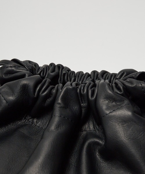 MR.OLIVE（ミスターオリーブ）の「MR.OLIVE/ミスターオリーブ WATER PROOF LIGHT LEATHER / KNAPSACK ナップサック（バックパック/リュック・メンズ・ブラック・FREE）」の16枚目の写真