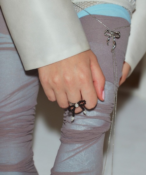 ANU（アヌ）の「lian’s ribbon loop tie - リアンズリボンループタイ（ネックレス・レディース・シルバー/ゴールド・FREE）」の12枚目の写真